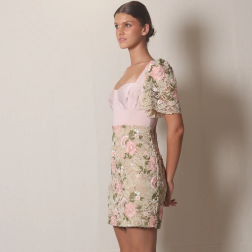 Vestido Curto Romântico Princess
