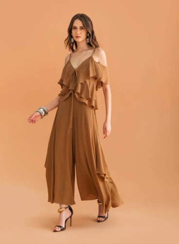 O Conjunto blusa e calça fluída
