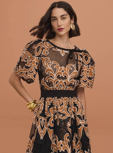 O Conjunto de Saia e Blusa Tela Cashemere
