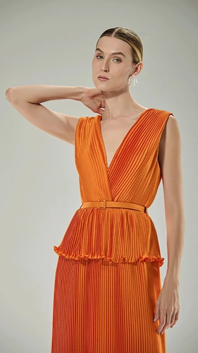 Vestido Midi Decote V Plissado