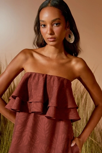 Vestido Midi Babados