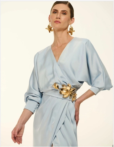 VESTIDO CINTO FLORAL ARTE SACRA